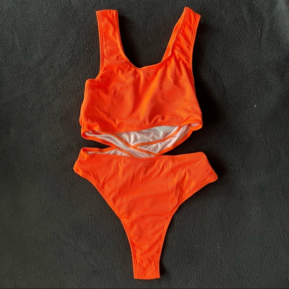 Cross cut out monokini one piece orange - Picture 4 of 5